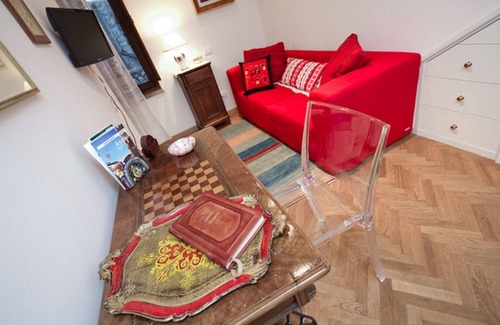 Assisi Apartment | Tranquil Nest at the Heart of Assisi's Medieval City Center (Sleeps 2)