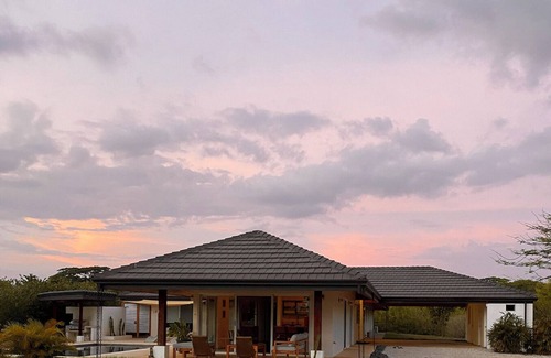 Playa Negra House | Tranquil Oceanview Kasa Kurij with Pool, amazing Sunsets, Beach, Surf & GeoDome!