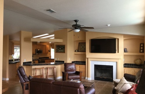 Sutherland Springs House | Tranquil Ranch w SPA and POOL - option to heat pool - on Cibolo Creek, sleeps 9