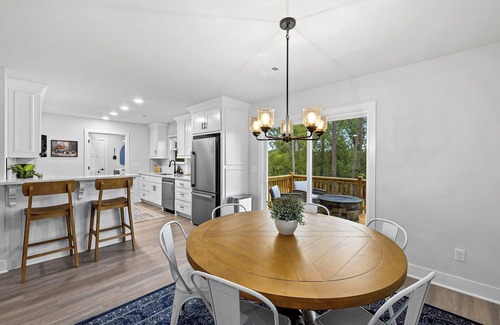 Bella Vista House | Tranquil Retreat in the Highlands, pet friendly upon approval