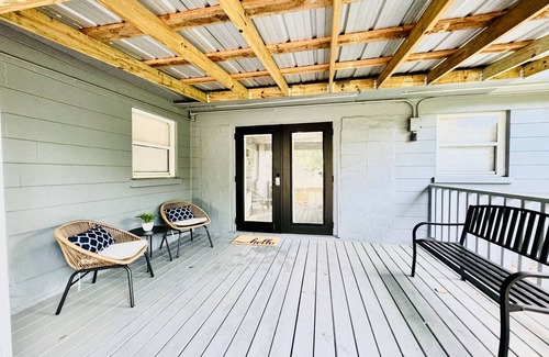 Lakeland Apartment | Tranquil Retreat: King Bed, Office, Patio