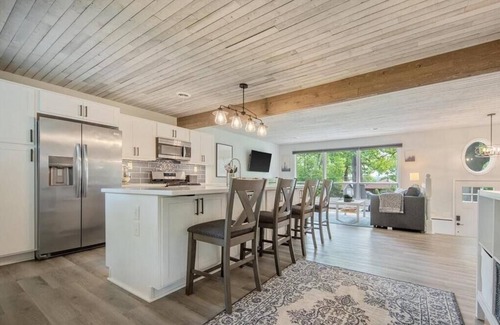 Chisago City House | Tranquil Retreat: Spacious Modern Vacation Home in Scenic Chisago City, MN