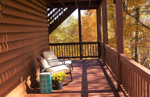 Piney Creek Cabin | Tranquil Retreat w/New River and Mountain Views! River Access, Hiking