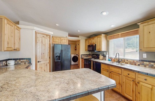 Willow Creek House | Tranquil riverfront getaway, private pool, seasonal fruit trees, & fishing