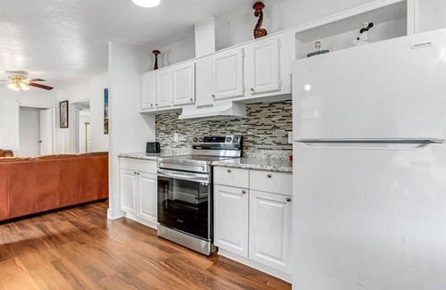 Wesley Chapel House | Tranquil & Serene Country Home. Minutes to Busch Gardens and Major Attractions.