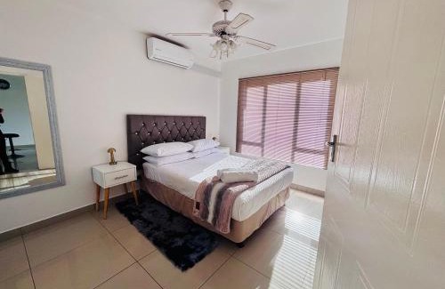 Meer En See Apartment | Tranquil Shores Modern 1BR WiFi Pool Beach