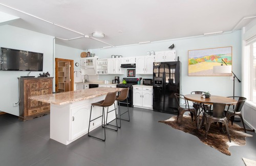 Carbondale House | Tranquil & Spacious 2Bd in C’dale. Majestic, clean, comfy, close 2 skiing, WiFi