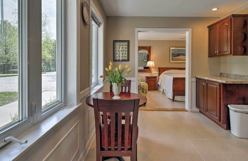 North Hero Apartment | Tranquil Studio w/Private Beach on Lake Champlain!