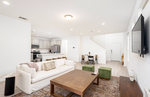 Buda House | Tranquil Texas Retreat New Build Near Austin