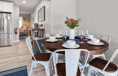 Hyde Park House | Tranquil Times | Serene 3BR Close to RJ Stadium | Screened Heated Pool | Patio Lounge area |Yard Che