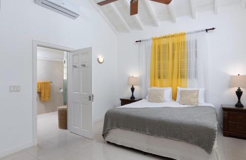 Porters House | Tranquil Townhome, close to beach & dining