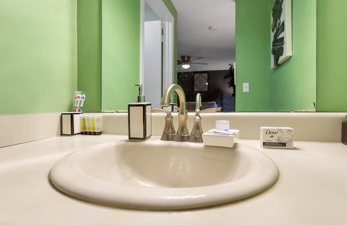 Columbus House | Tranquil Townhome