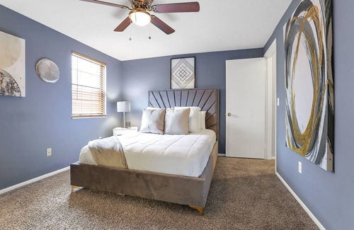 Columbus House | Tranquil Townhome