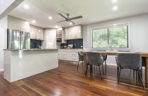 Smiths Lake House | Tranquil tropical oasis. Just a short walk to the lake.