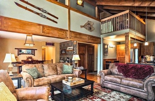 Twin Peaks Cabin | Tranquil Twin Peaks Retreat: Hike, Ski & Swim