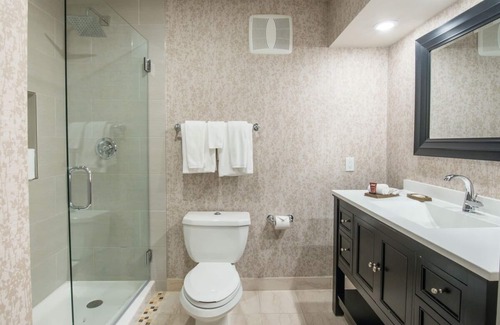 Barron Park Hotel | Tranquil Unit with Outdoor Heated Pool & Free Breakfast in Palo Alto
