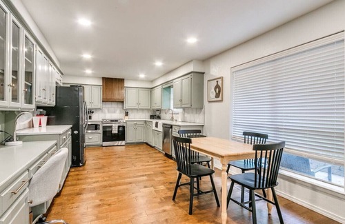 Edmond House | Tranquil Updated 3Bed Pool Home