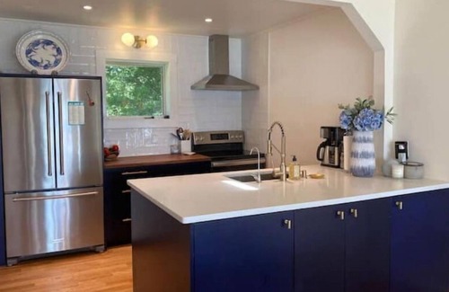 Shady Side Cottage | Tranquil Waterfront Cottage in Shady Side - 50 minutes to DC