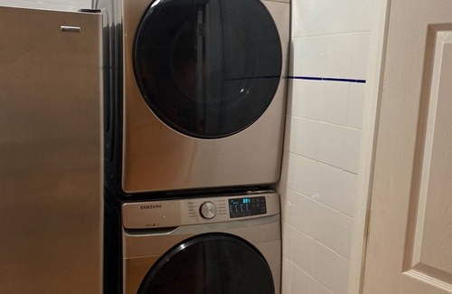 Bath Beach Condo | Tranquil Zen 2 Bedroom in heart of Brooklyn With out door space