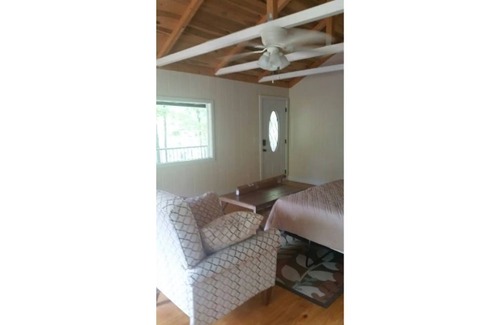 Waynesboro Cabin | Tranquility in Tennessee Too