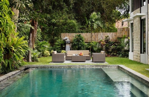 Batu Bolong Villa | Tranquility in Tropical 4Bedrooms Villa in Canggu