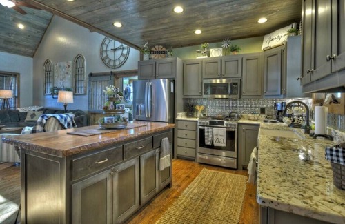 Unaka Cabin | Tranquility Perch | Free Night Offer!