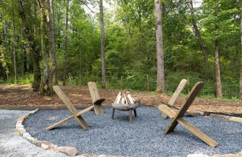 Buford Apartment | Tranquility Pond Cottage, Relax, Fish and Unwind