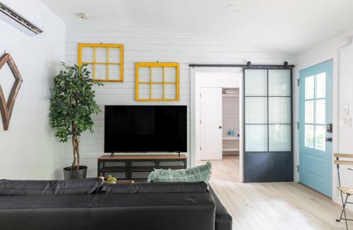 Buford Apartment | Tranquility Pond Cottage, Relax, Fish and Unwind