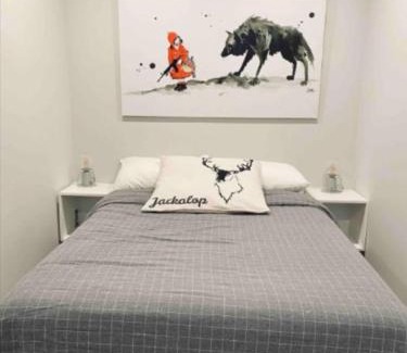 Ville-Marie Apartment | Tranquillité, style et emplacement de choix réunis