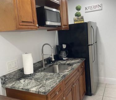 Town N County Park Apartment | tranquilo y fantastico apartamento cerca de playas y areopuerto
