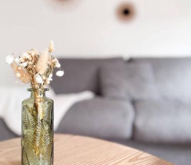 Les Herbiers Apartment | Tranquiloue - Petit Appartement - 10min Puy du Fou