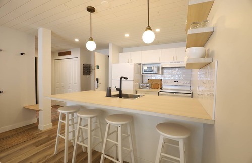East Kootenay Condo | Trappers Delight - golf & bike paradise newly renovated in the Toby Creek Lodge.