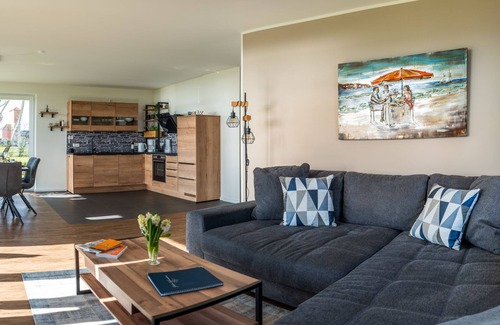 Schwerin House | Traumhaft Gelegener Ferienbungalow Direkt am Schweriner See