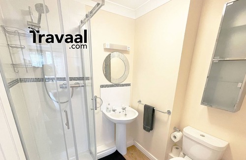Rushmoor District Apartment | Travaal.©om – 2 Bedroom Apartment – Farnborough