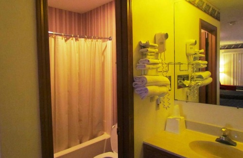 Frankfort Hotel | Travel Inn & Suites