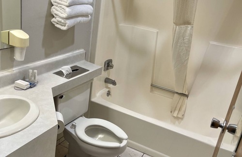 Watertown Hotel | Travel Inn