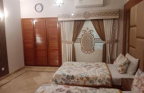 Clifton Cabin | Travel Lodge Clifton