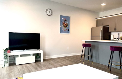 Midtown Apartment | Travel Professionals
