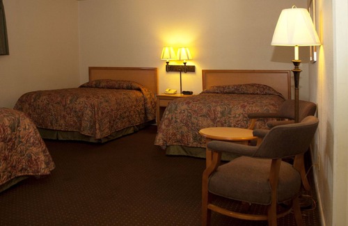 Great Bend Hotel | Traveler's Budget Inn