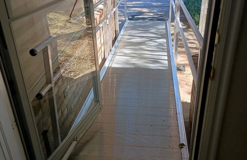 Cedar City House | Traveler's Rest 3 Bedroom Home by RedAwning