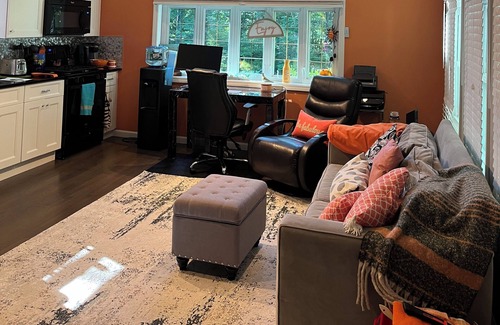 South Britain House | Traveler’s Dream On Bike Path! Close to Highway, Hospitals, and Schools.