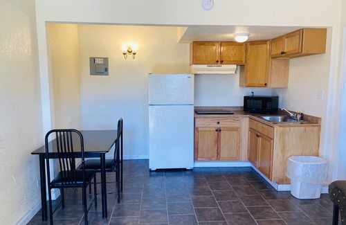 Scottsboro Hotel | Travelers Place Inn & Suites