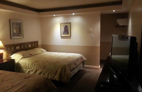 Dawson Creek Hotel | Traveller's Inn