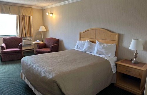 Chetwynd Hotel | Travelodge by Wyndam Chetwynd