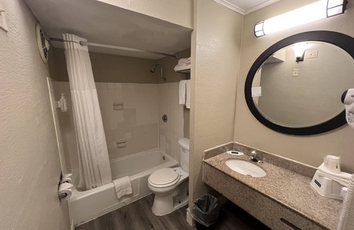 Aberdeen Hotel | Travelodge by Wyndham Aberdeen