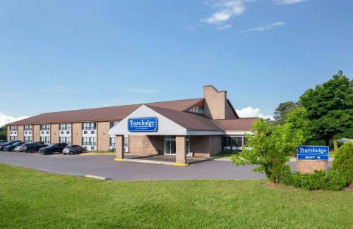 Barrie Hotel | Travelodge by Wyndham Barrie