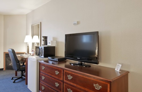 Trenton Hotel | Travelodge by Wyndham Trenton
