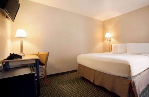 Edgemont Hotel | Travelodge by Wyndham Edgemont