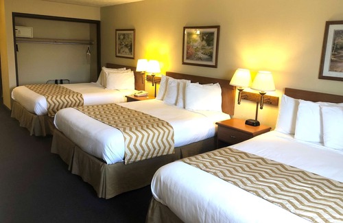 Grand Island Hotel | Travelodge by Wyndham Grand Island