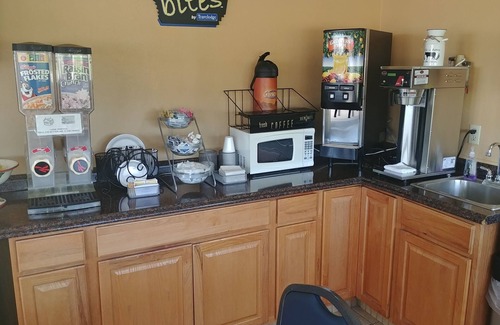 Great Bend Hotel | Travelodge by Wyndham Great Bend